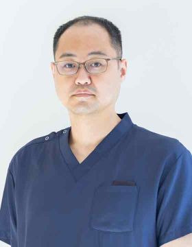 大塚　晴彦